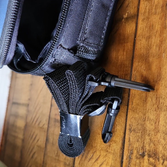 Case Logic Camera Game System Case - Picture 4 of 5